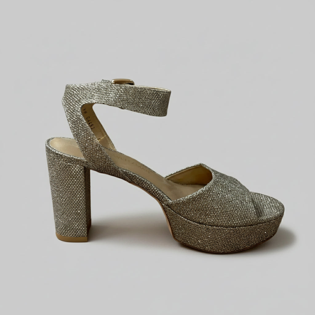 Stuart Weitzman gold sandal, size 6, NEARLY NEW!