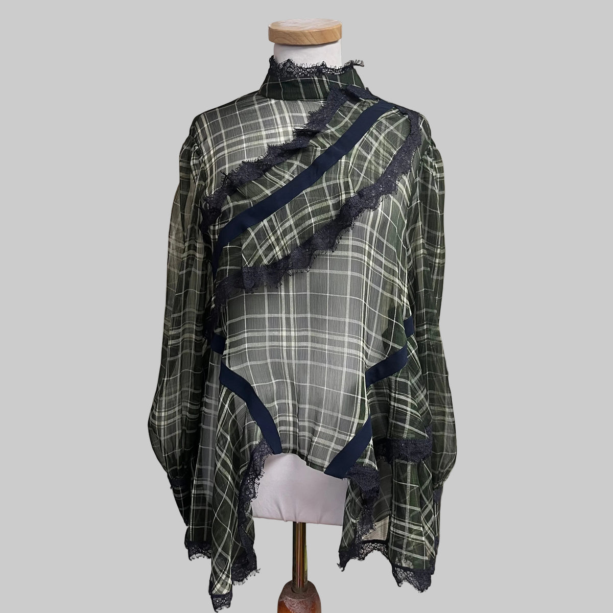 Roman evergreen and navy plaid blouse, size 4, NEW WITH TAGS!