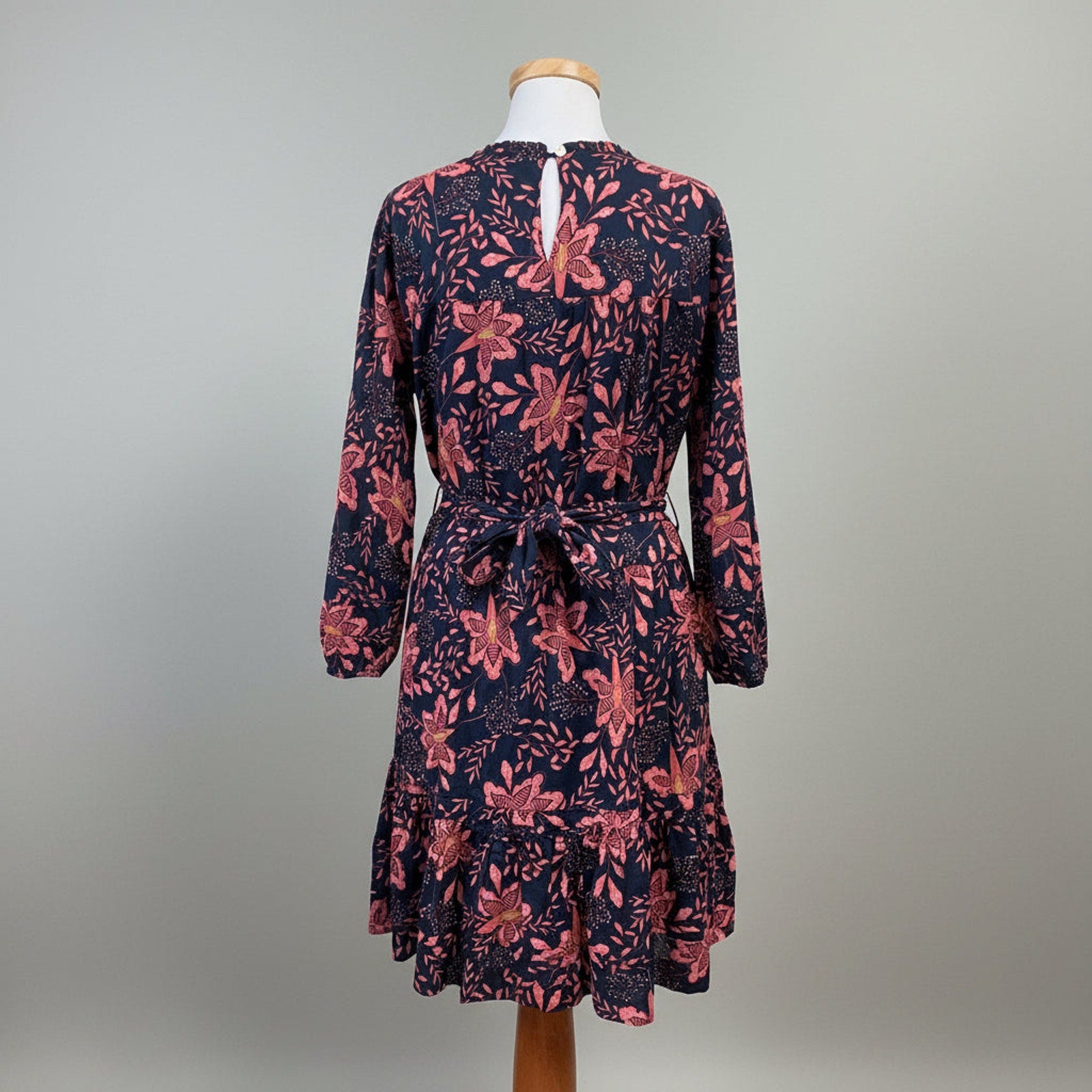 Trovata navy & brick red floral Nia dress, size L, NEW WITH TAGS!