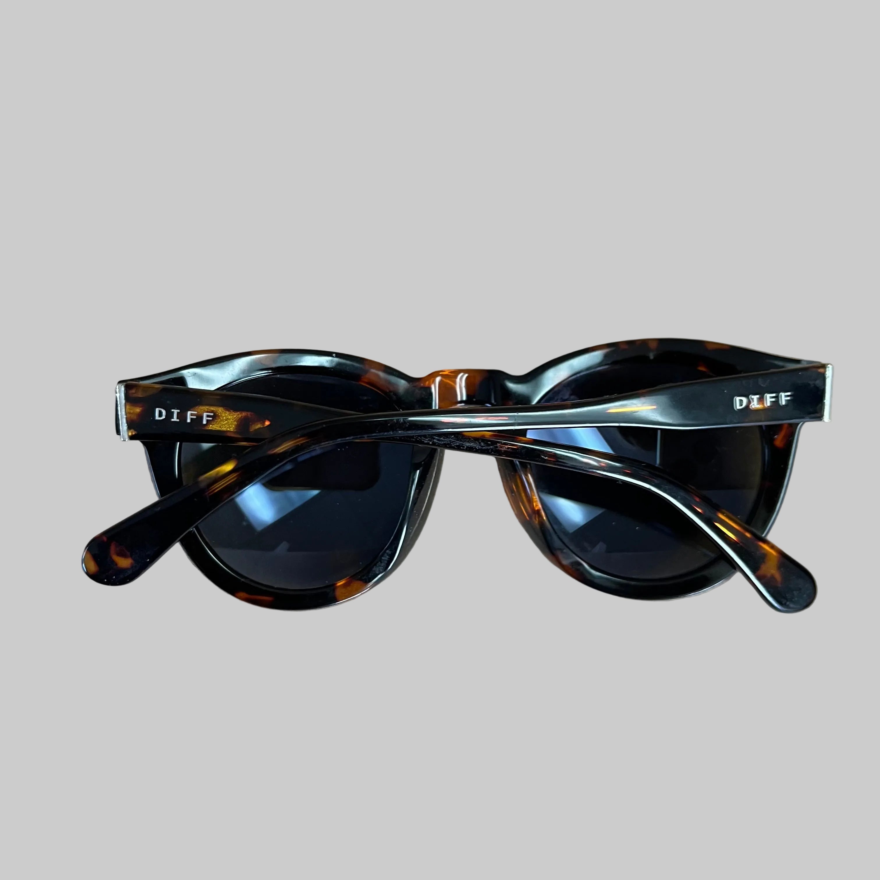 DIFF blue mirrored Dime II sunglasses, with case