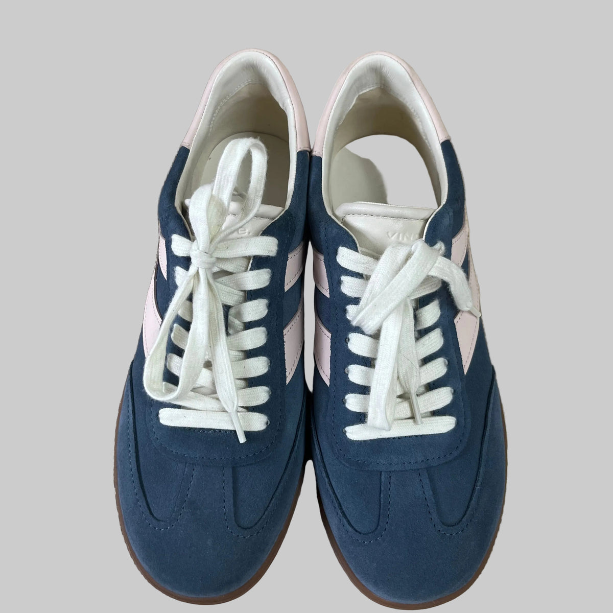 Vince blue suede with pink accent Oasis sneakers, size 9, BRAND NEW!