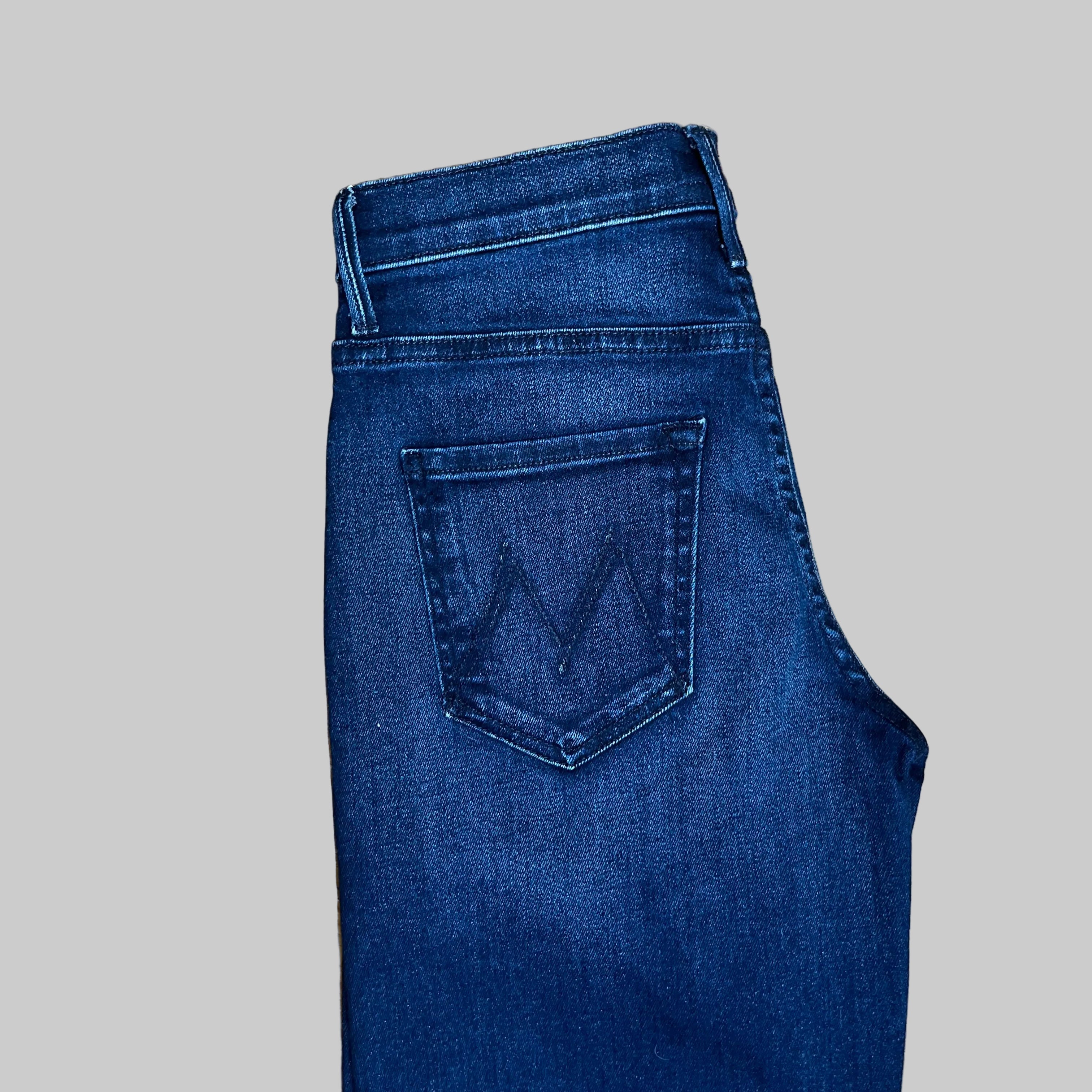 Mother dark blue Mid Rise Maven Ankle jeans, Size 25