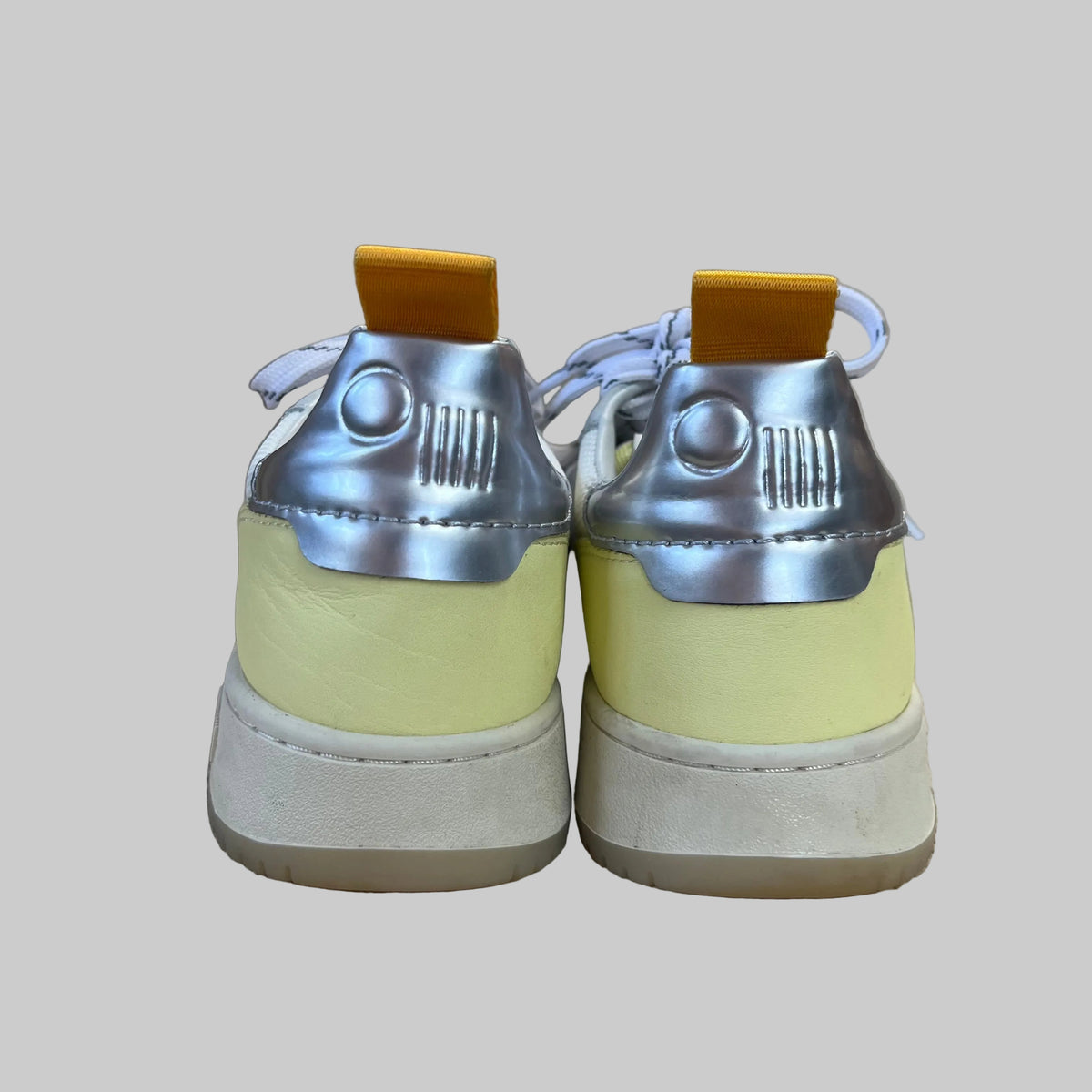 Oncept white/gray/yellow Moonbeam Phoenix sneakers, size 8, LIKE NEW!