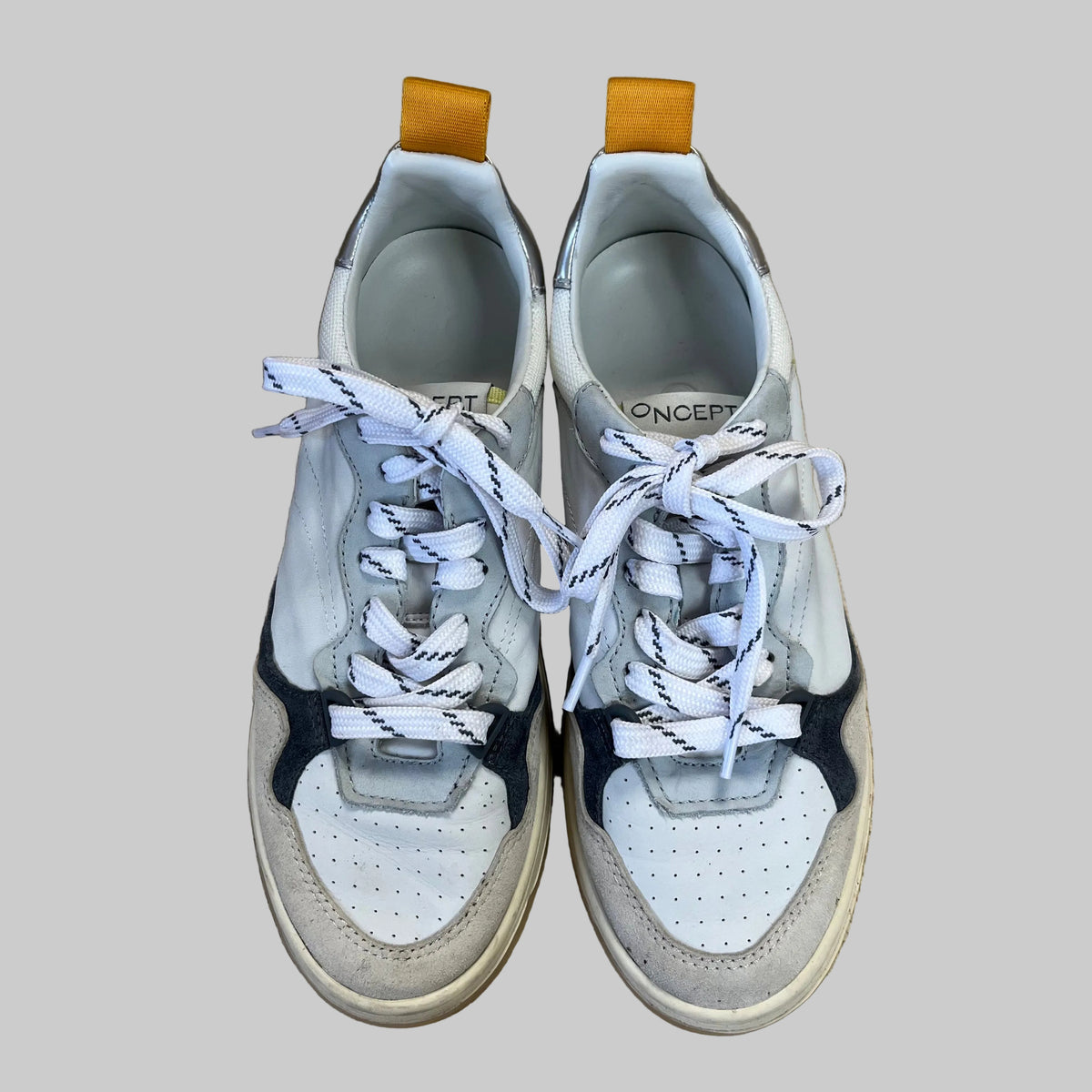 Oncept white/gray/yellow Moonbeam Phoenix sneakers, size 8, LIKE NEW!