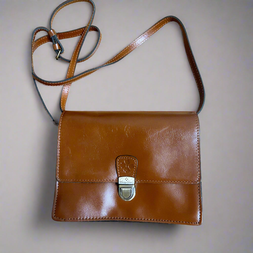 Patricia Nash saddle brown Lanza crossbody bag, NEW WITHOUT TAGS!