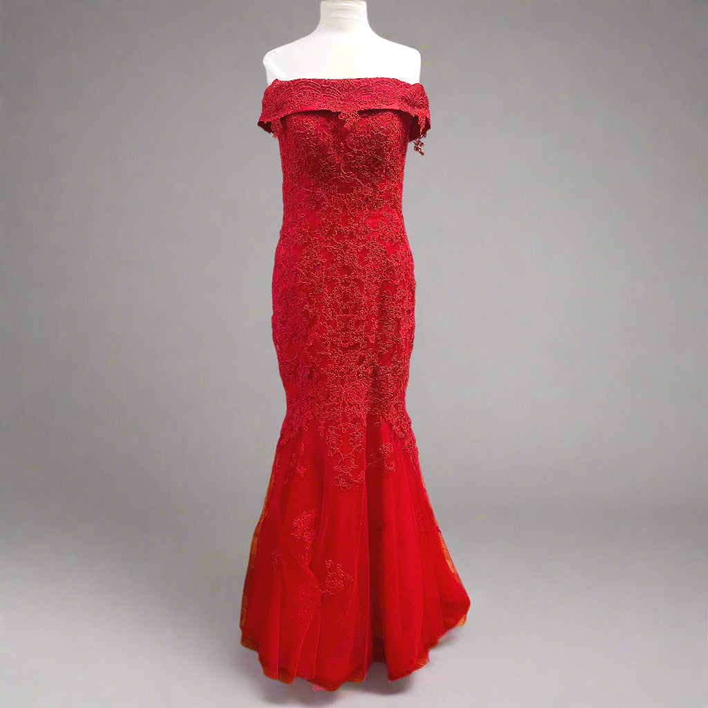 Dave & Johnny red lace mermaid dress, size 7/8, NEW WITH TAGS!