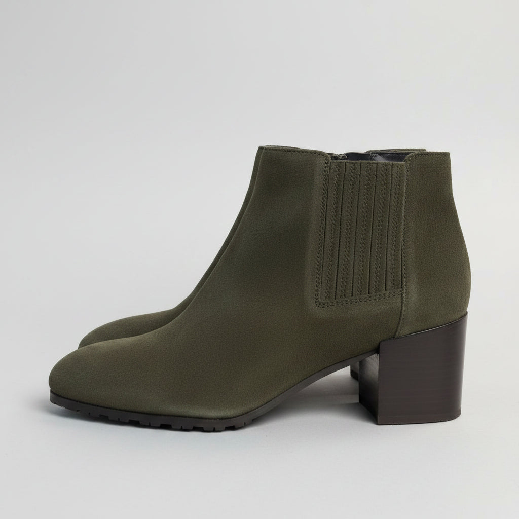 Aquatalia olive green Charlotte boots, size 9, BRAND NEW IN BOX!