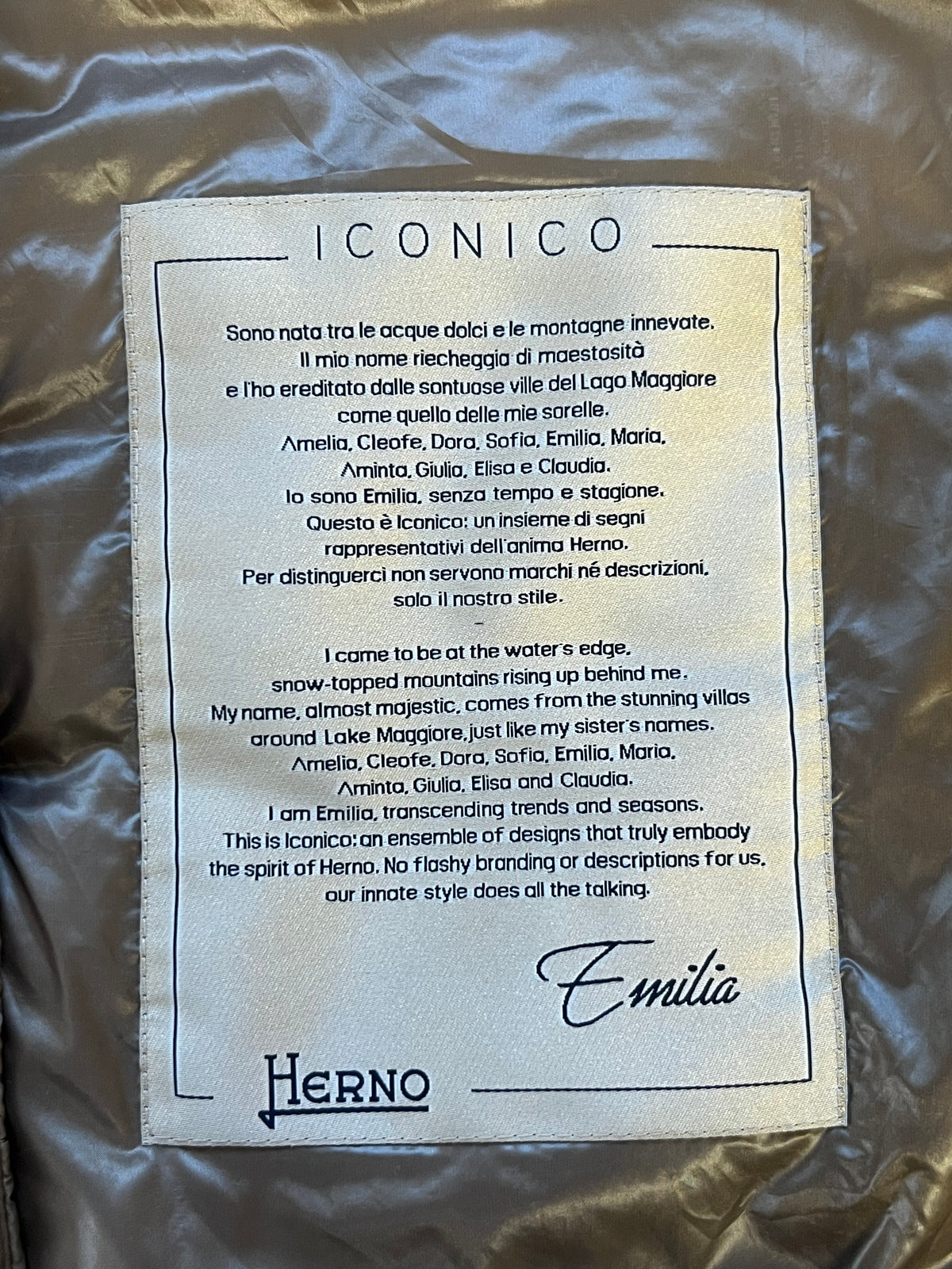 Herno champagne Iconico Emilia cap sleeve down puffer jacket, size 42 (US 6)