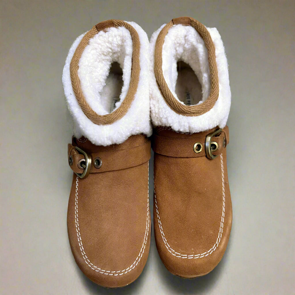 Free People clog boots, size 8.5, BRAND NEW!