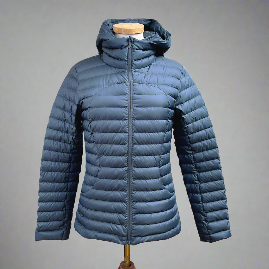 lululemon blue Packit puffer jacket, size 6