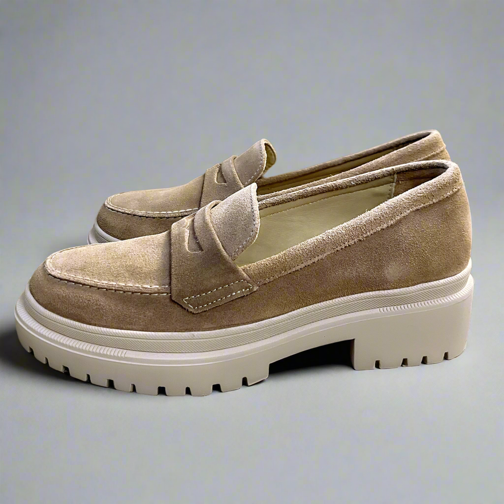 Patina tan suede Zoe chunky loafer, size 9, NEW IN BOX!