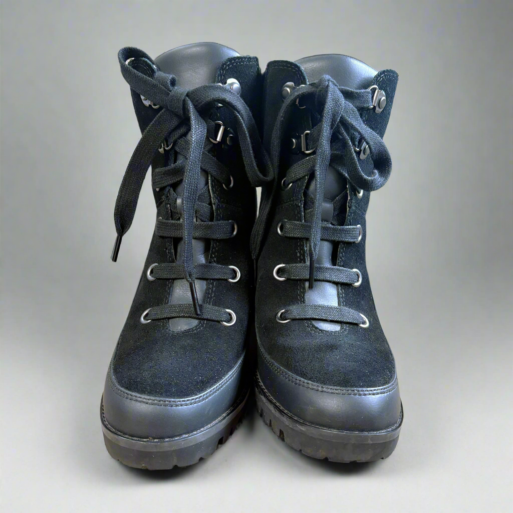 UGG black suede and leather Redwood boots, size 8, BRAND NEW IN BOX!