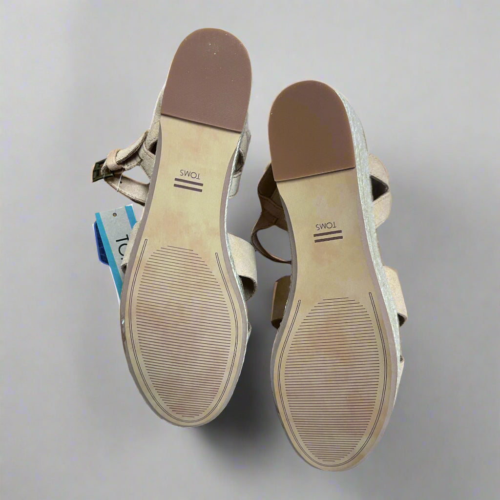 TOMS tan Willow wedge, size 8.5, NEW IN BOX!
