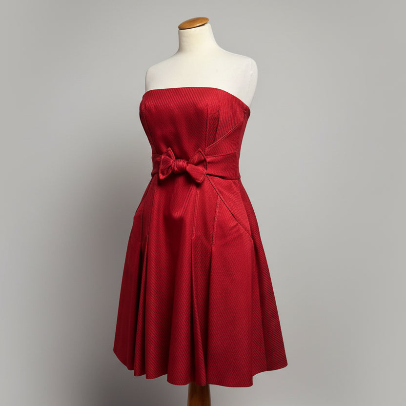 Carolina Herrera red dress, size 8, LIKE NEW!