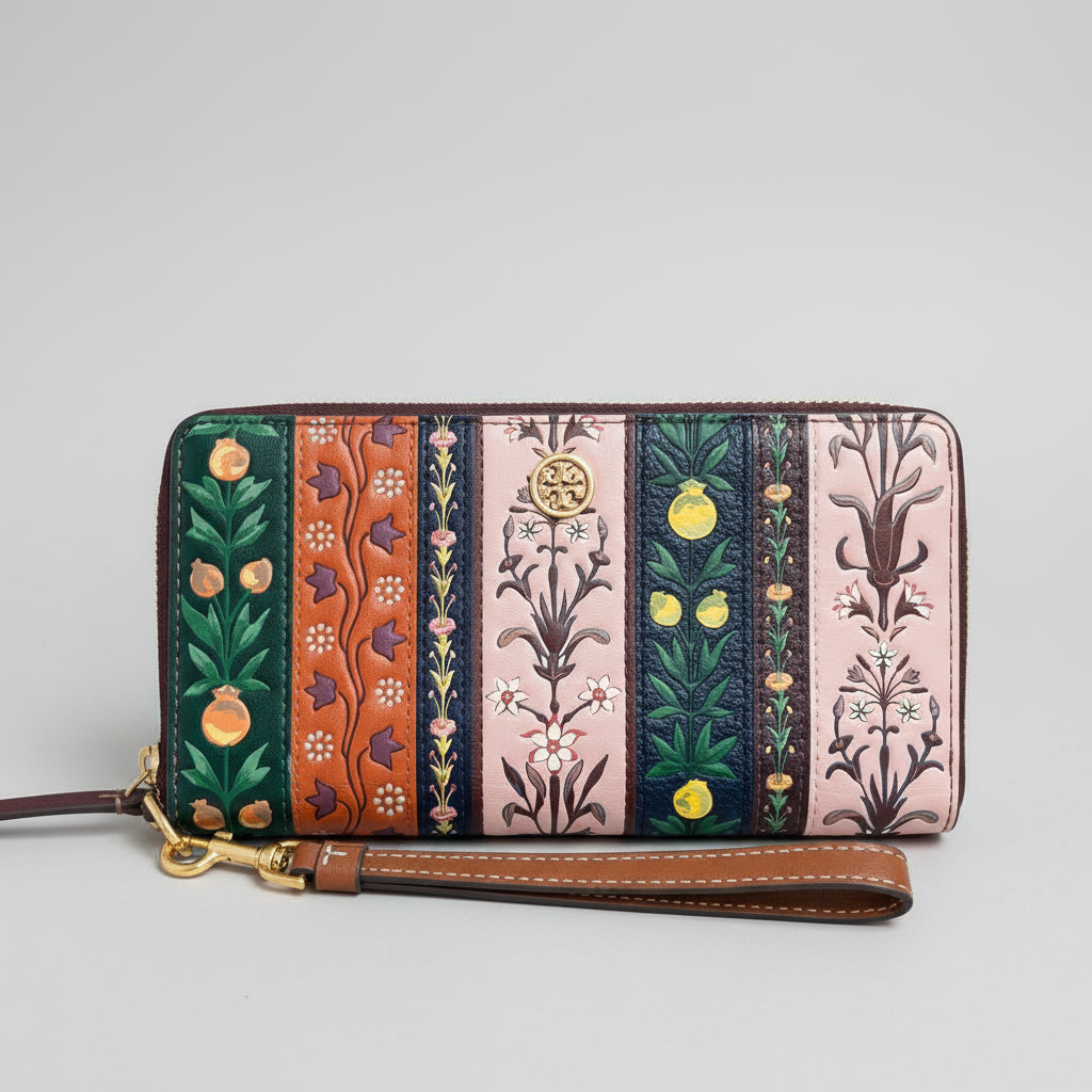 Tory Burch printed Robinson zip wallet, LIKE NEW!