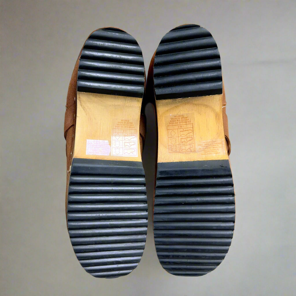 Free People clog boots, size 8.5, BRAND NEW!