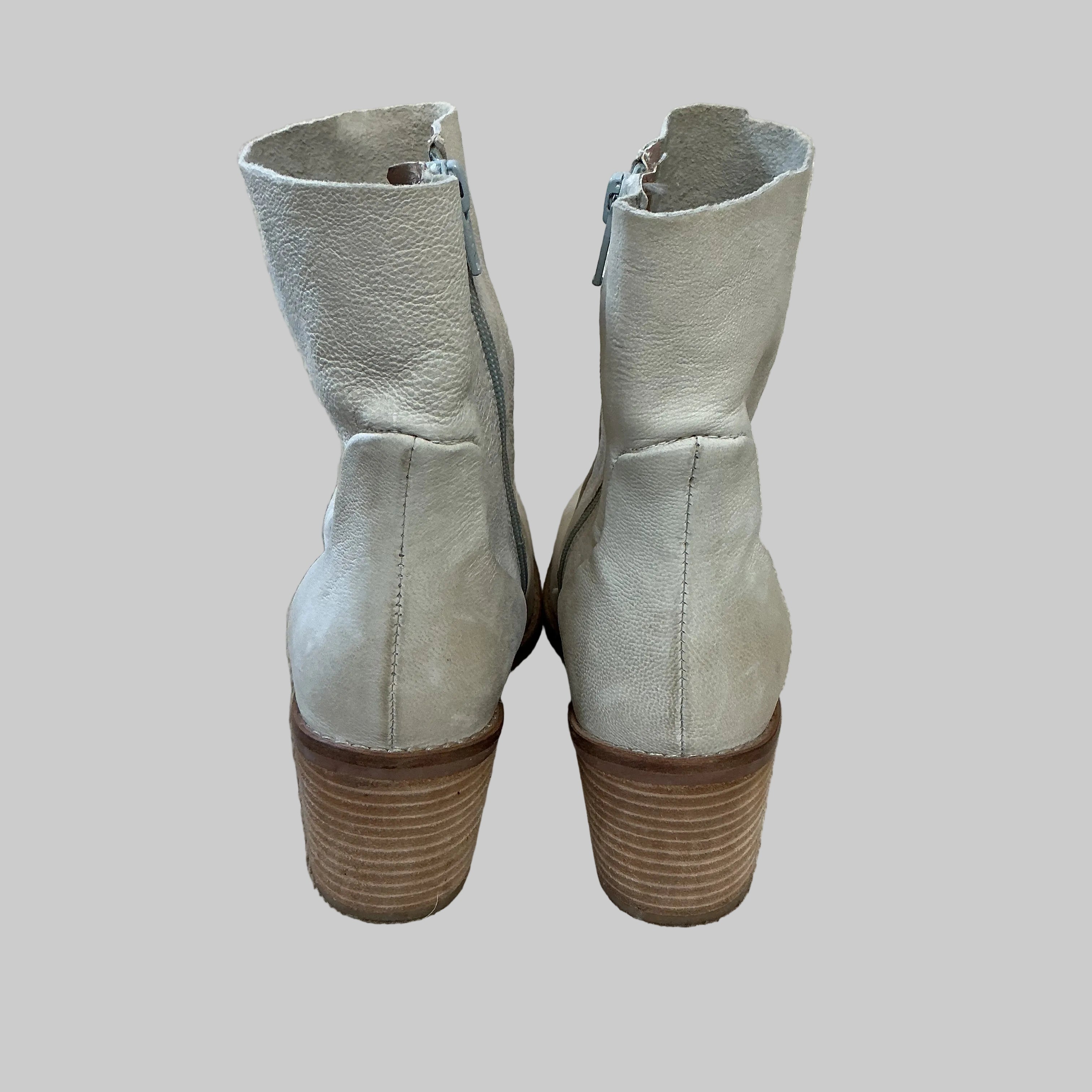 Diba True bone kidskin Majes Tic booties, size 7