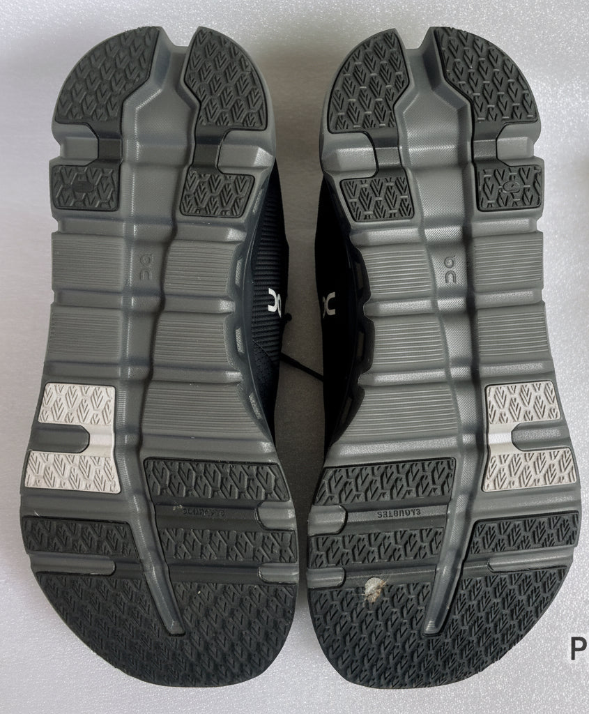 Cloud Running black Cloudrunner 2 shoes, size 9