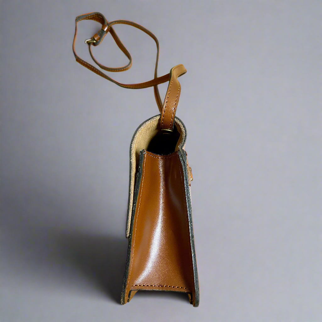 Patricia Nash saddle brown Lanza crossbody bag, NEW WITHOUT TAGS!