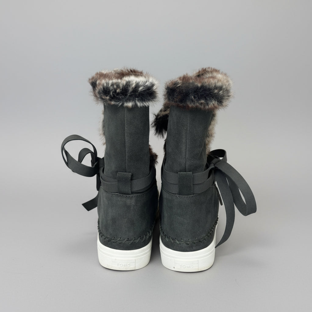 TOMS olive suede Vista boots, size 8, NEW IN BOX!