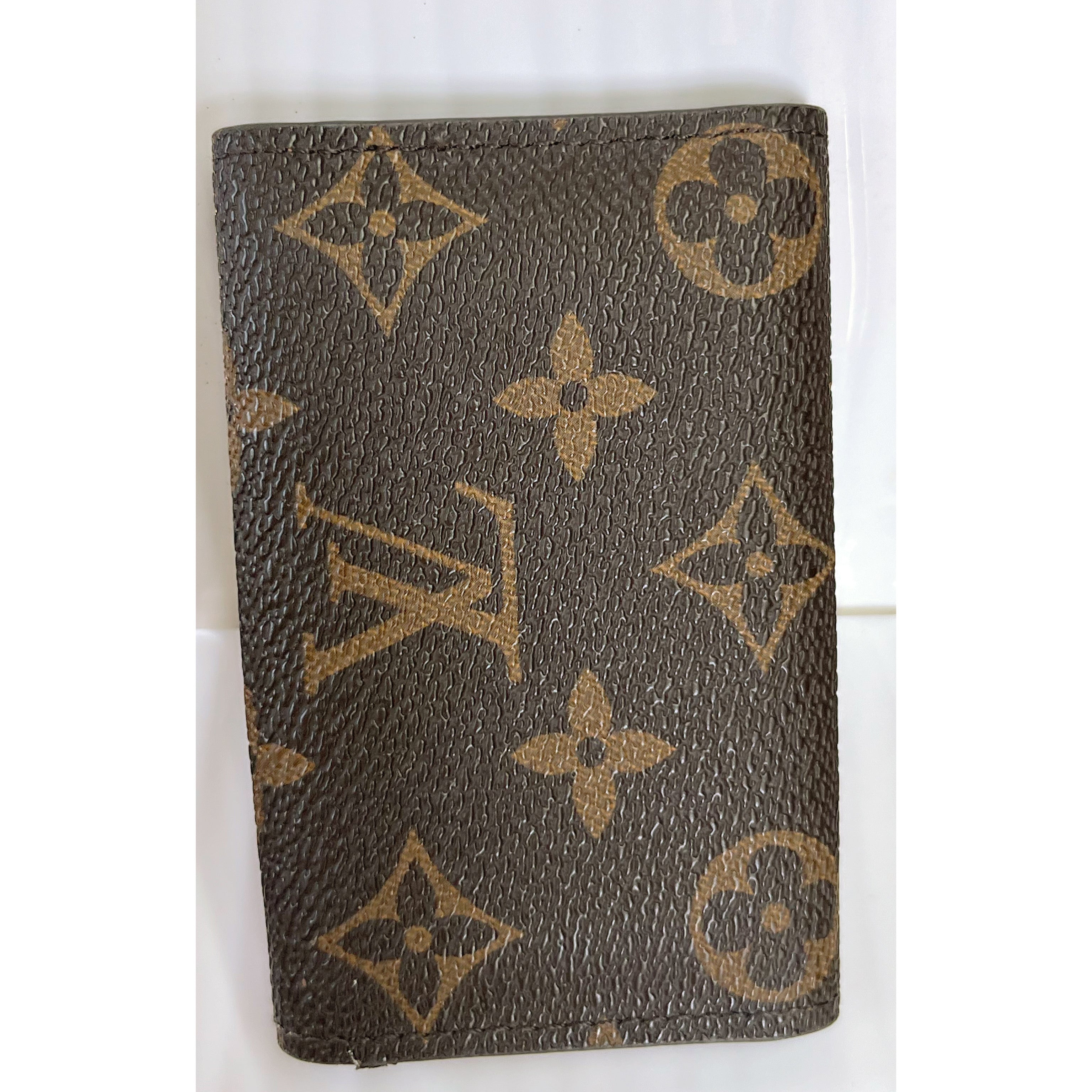 Louis Vuitton vintage key holder