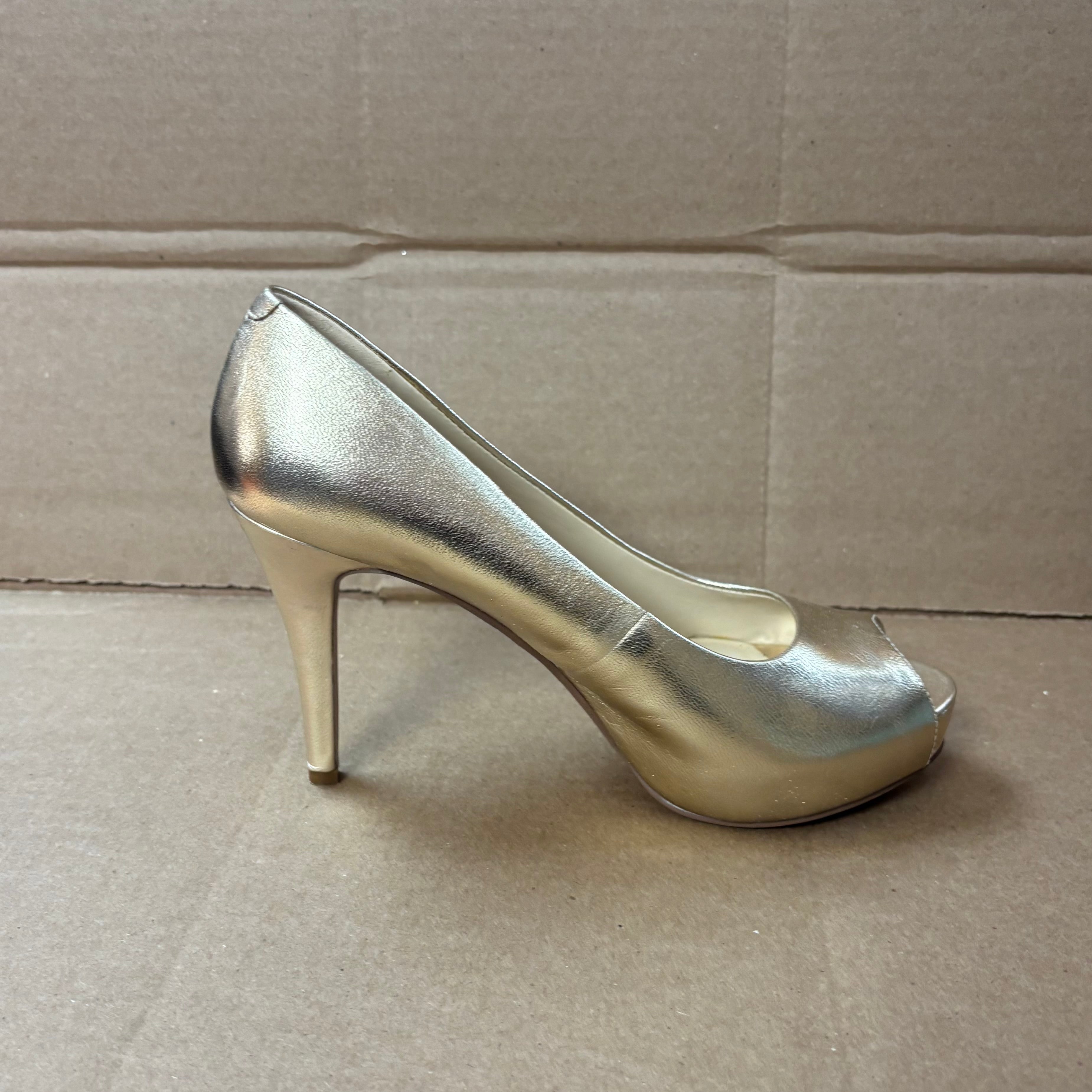 Nine West gold Camya shoes, size 6.5, NEW IN BOX!