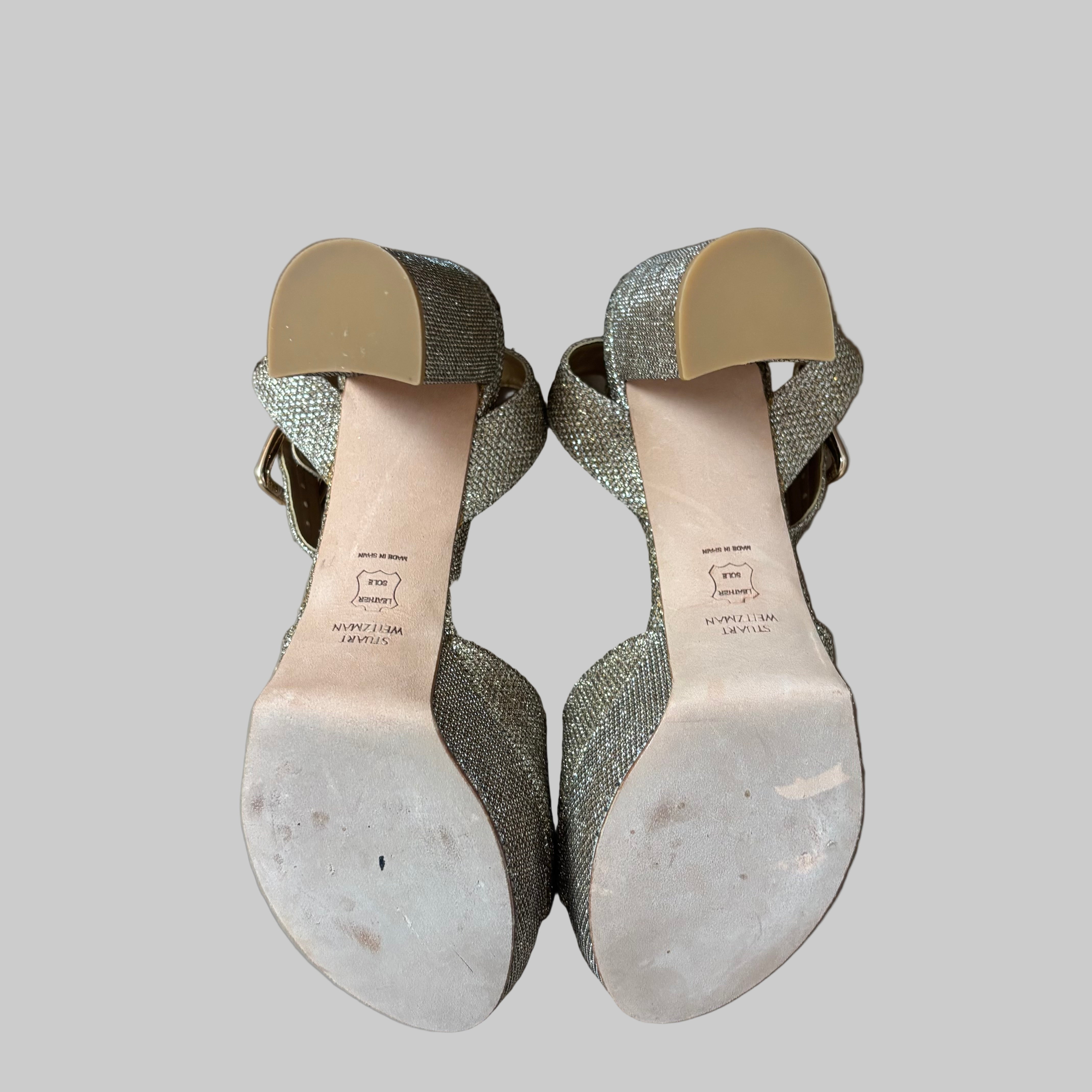 Stuart Weitzman gold sandal, size 6, NEARLY NEW!