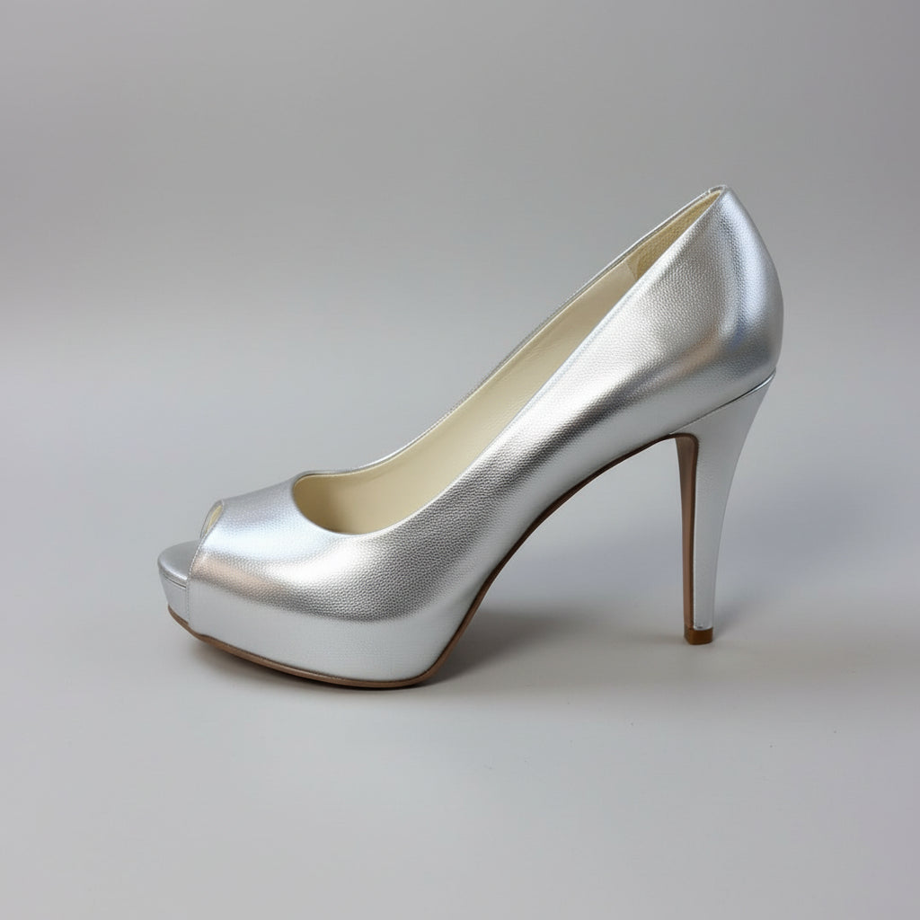 Nine West gold Camya shoes, size 6.5, NEW IN BOX!