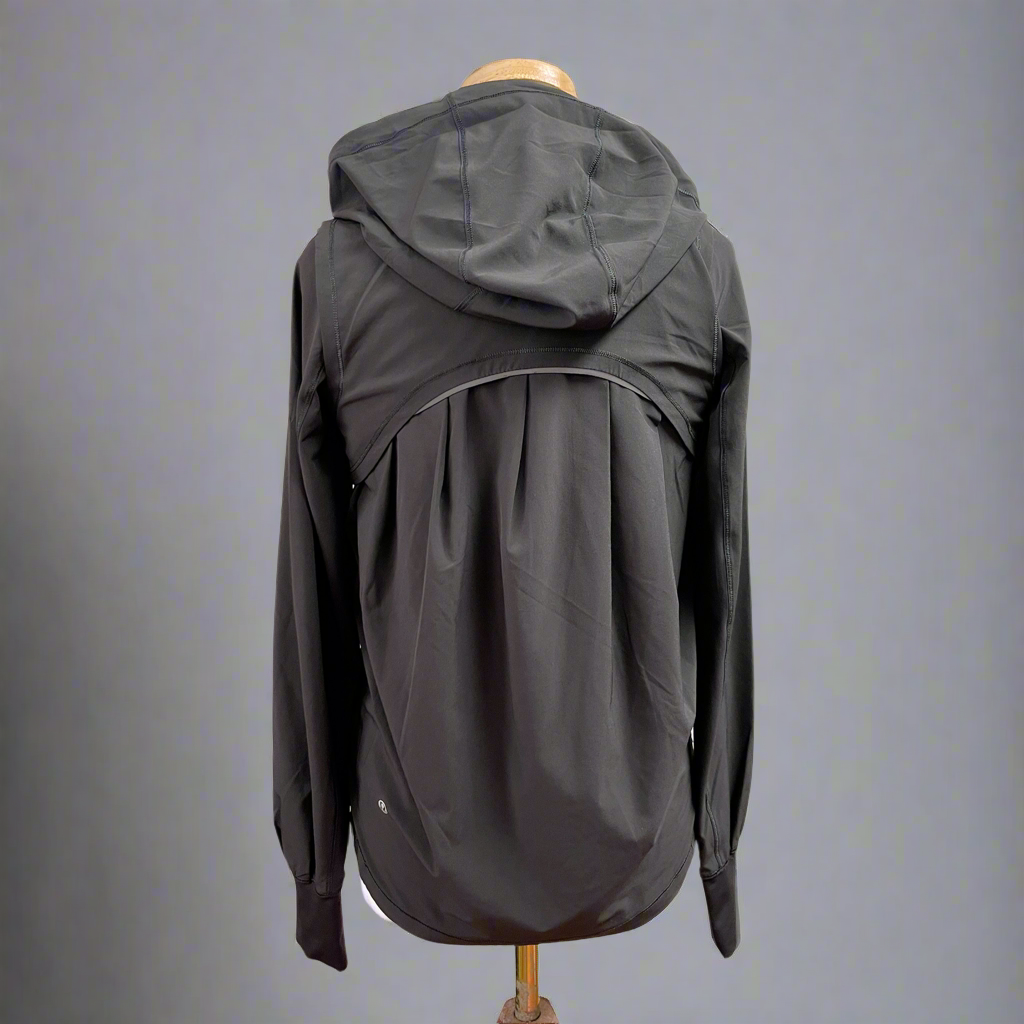 lululemon black windbreaker, size 4