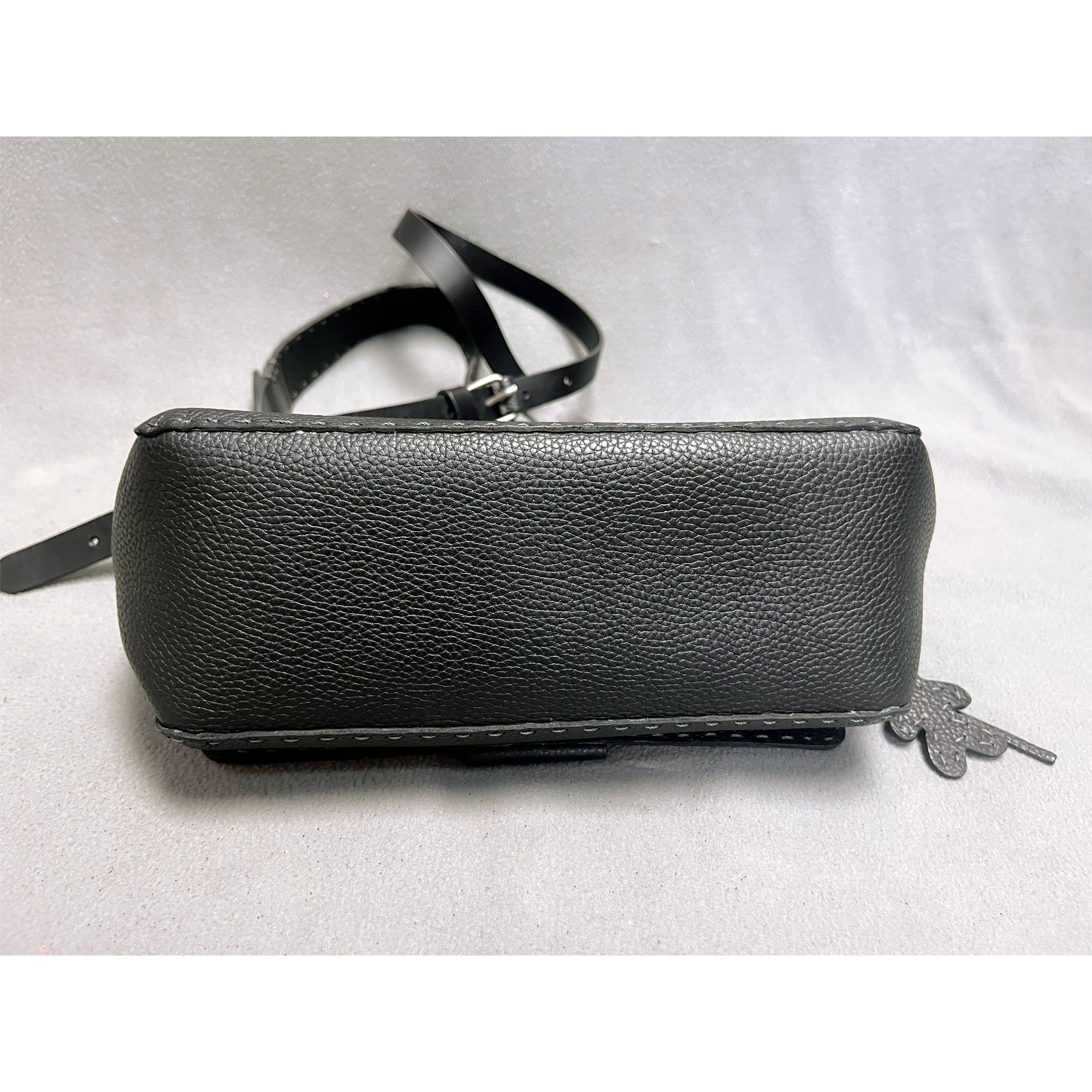 Henry Beguelin black leather Cervo Small Crossbody bag