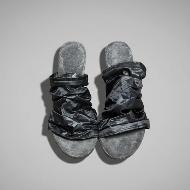 Dusica Dusica gray nylon Shandon Grigio shoes, size 5.5/6, NEW IN BOX!