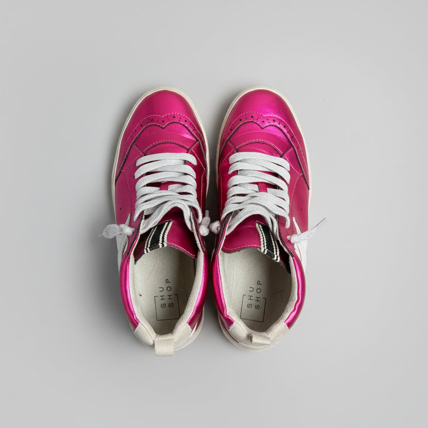 Shu Shop bright pink metallic shoes, Size 7.5