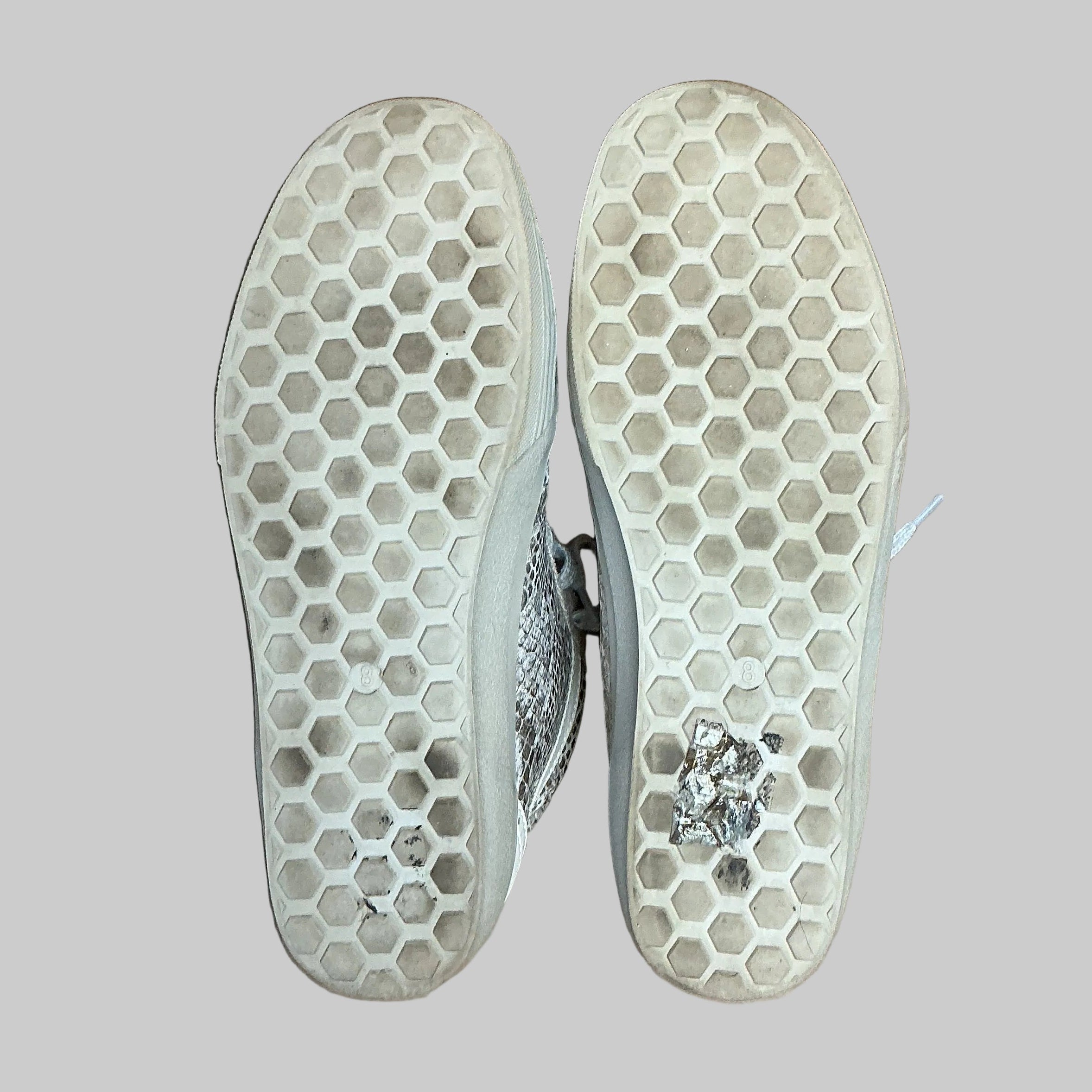 Shu shop tan metallic lizard print high-top Paulina shoes, Size 8