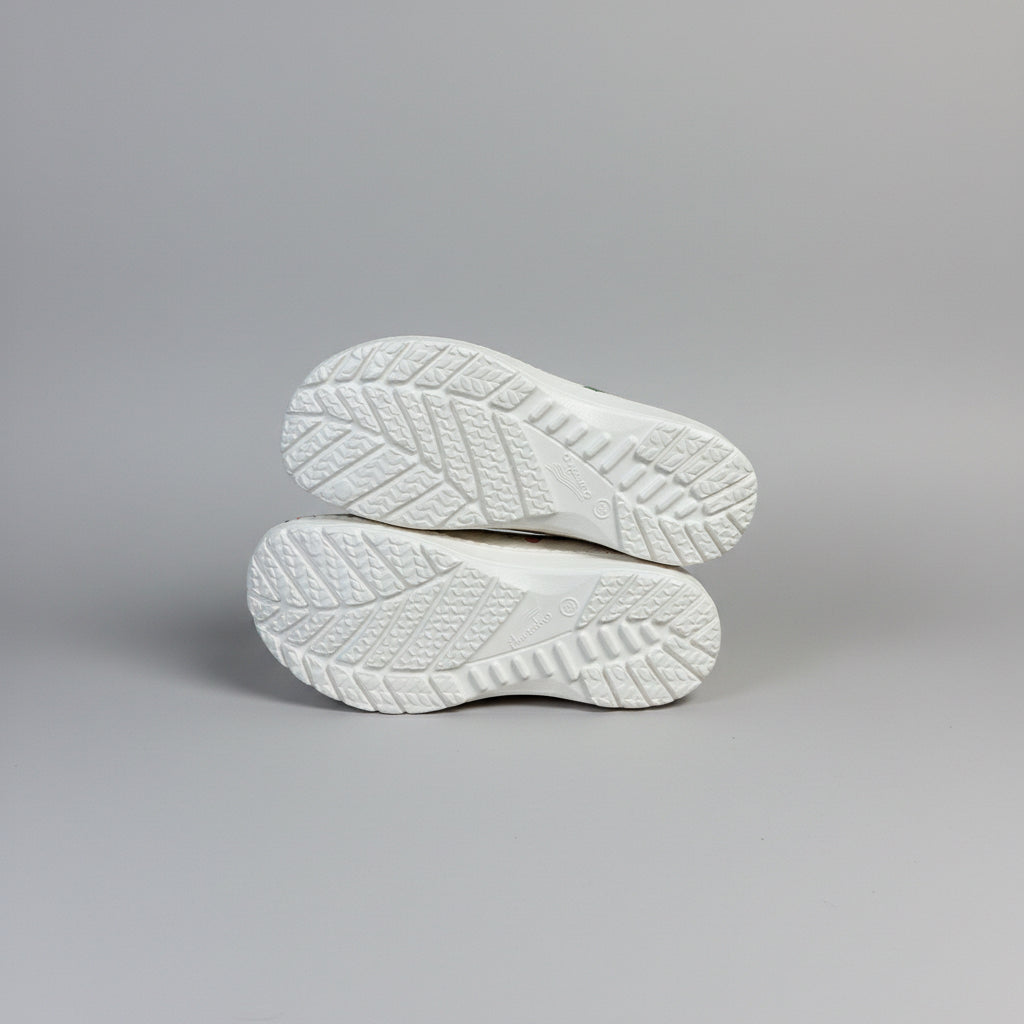 Dansko white vegetable print Kane clogs, size 8, BRAND NEW!