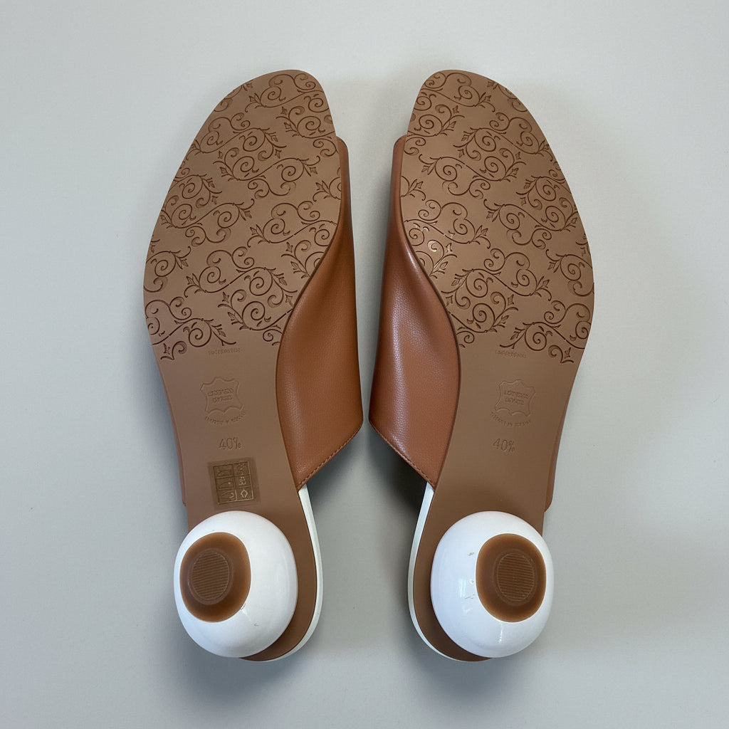 Brenda Zaro brown leather slides, size 40