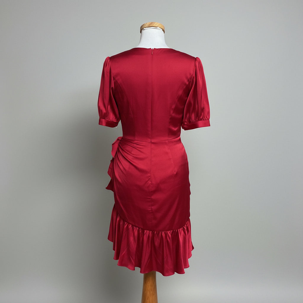 Ieena for MacDuggal red dress, size 2, NEW WITH TAGS!