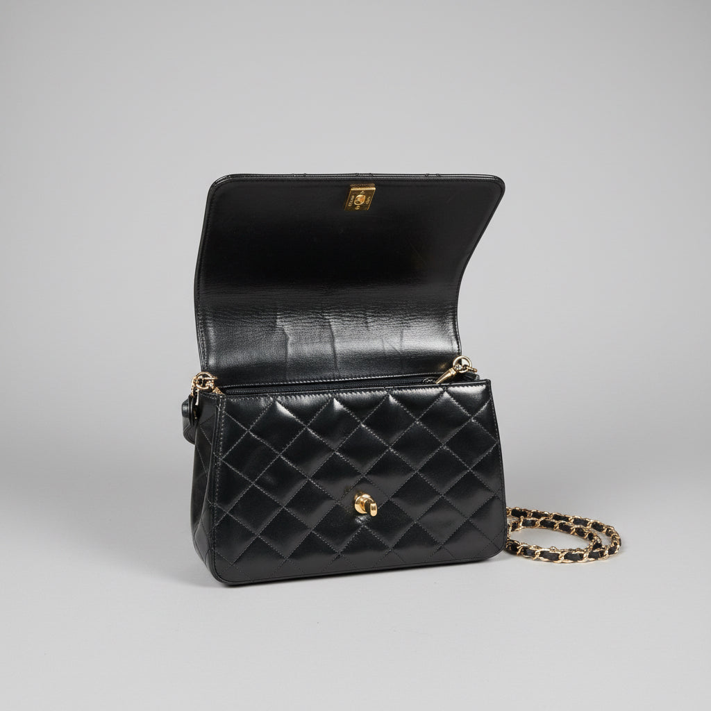 CHANEL vintage black quilted leather bag