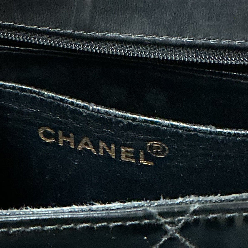 CHANEL vintage black quilted leather bag