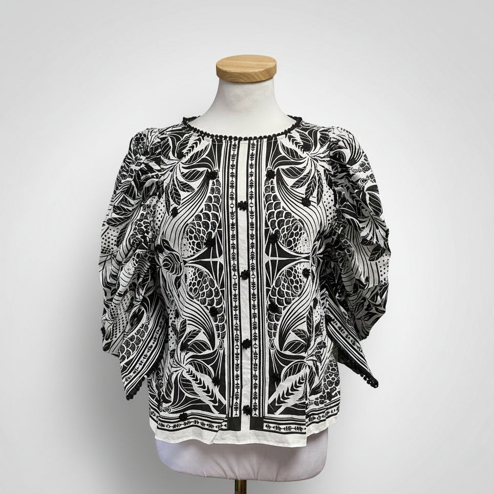 FARM Rio black and white Monochrome Elegance blouse, size M