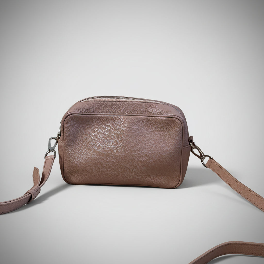 Golden Goose blush leather Star bag, LIKE NEW!