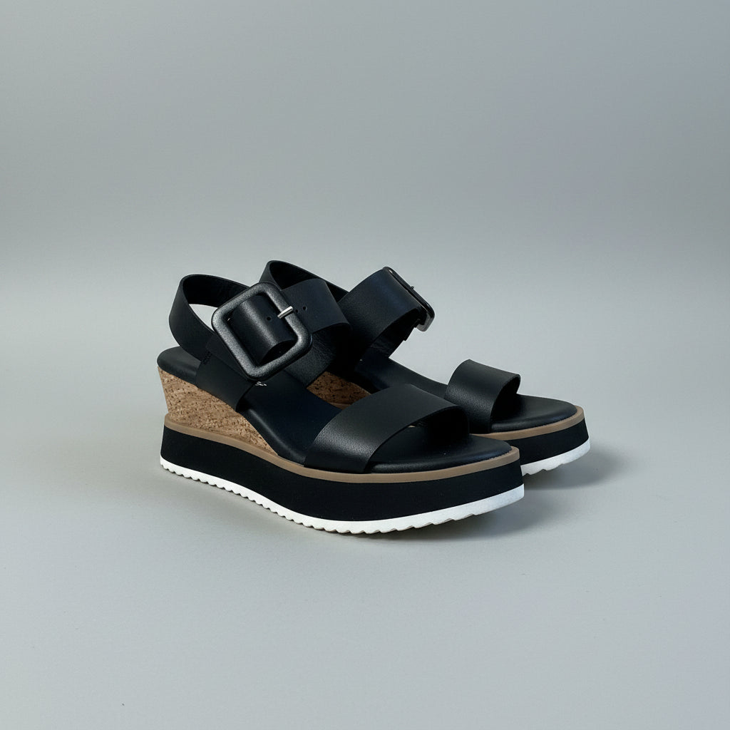 Antelope black Dinah sandals, size 7, LIKE NEW!