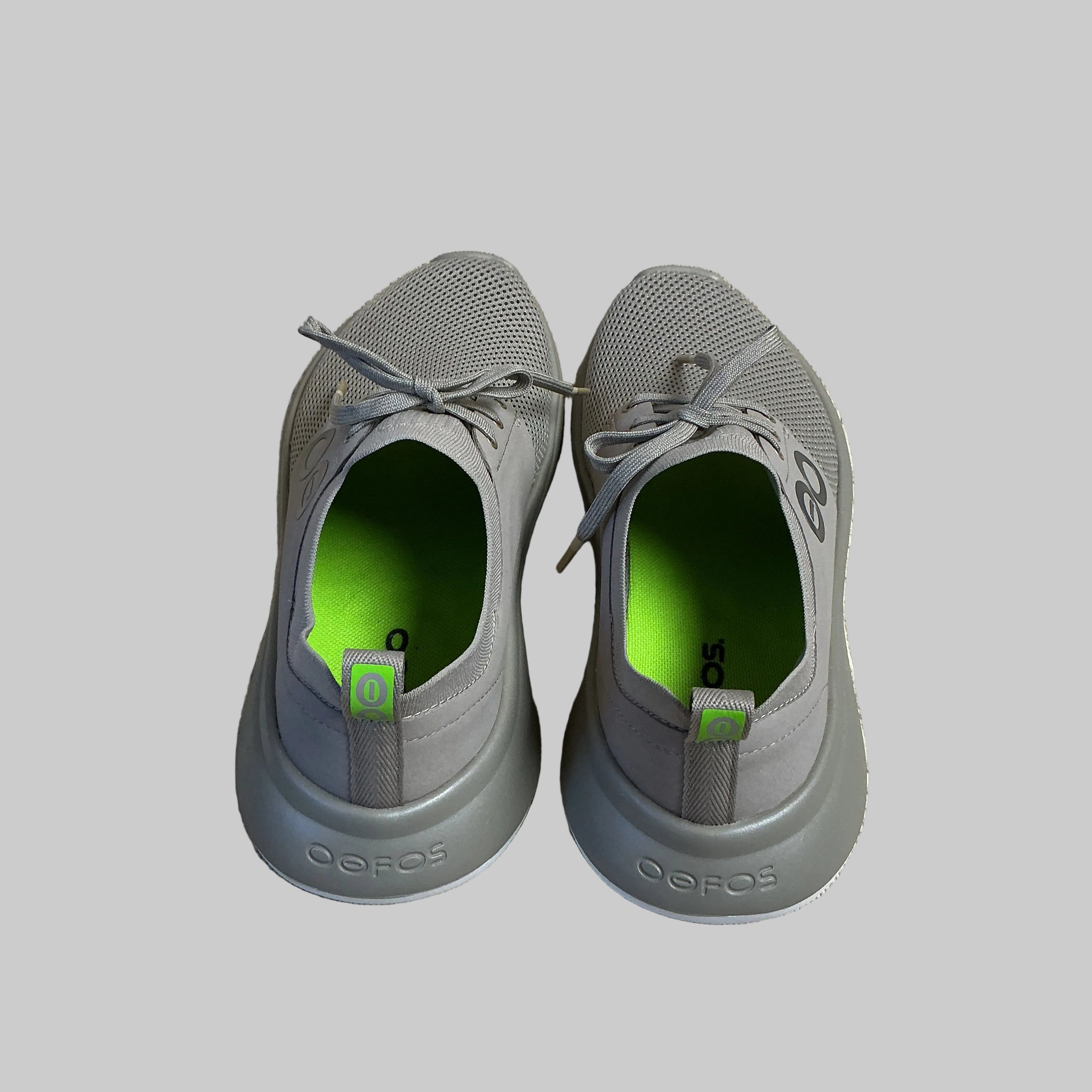 Oofos tan Oomy Stripe Mesh sneakers, size 8, LIKE NEW!