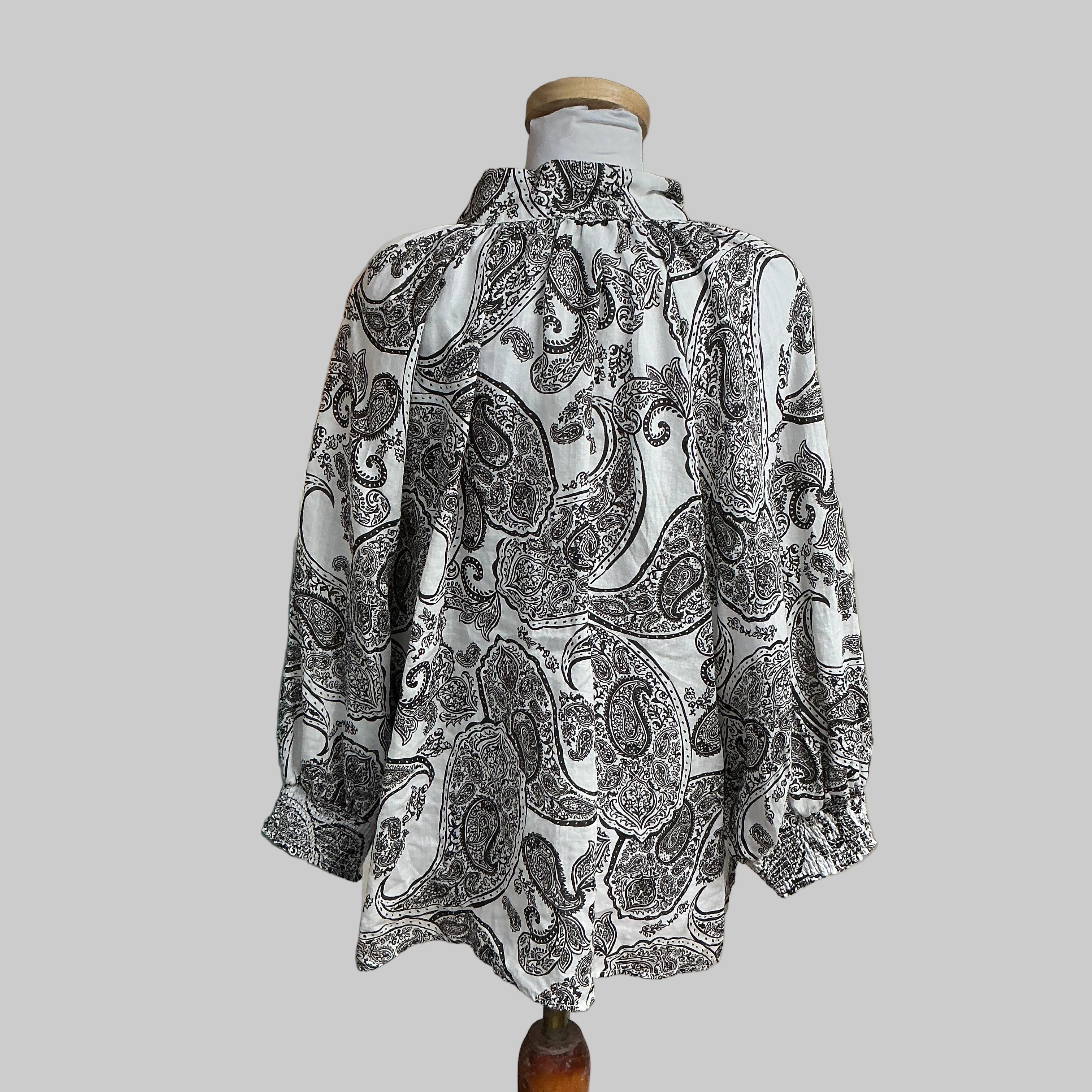 Zoe Kratzmann black and white paisley print blouse, size 10