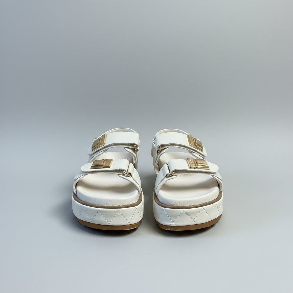 Steve Madden cream platform sandal, Size 7.5, BRAND NEW!
