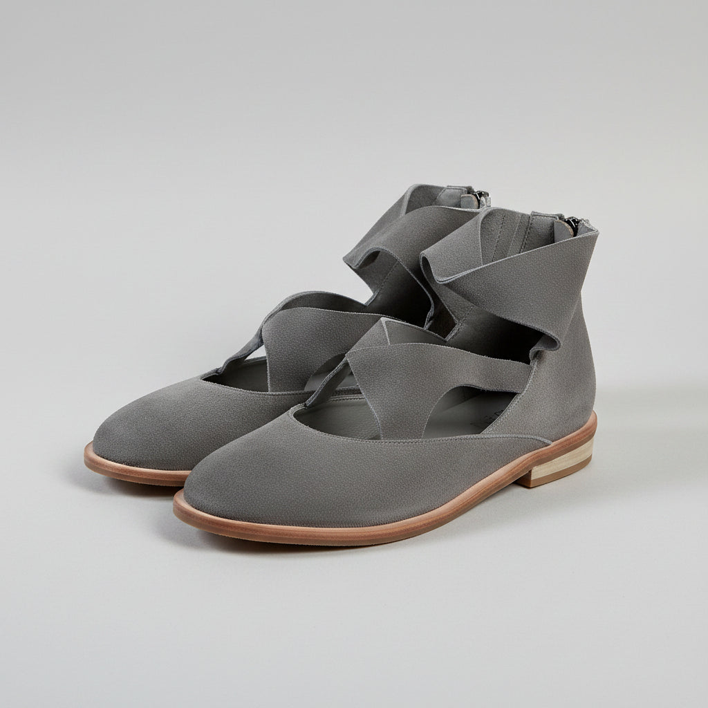 Antelope gray suede Lalana shoes, size 8, NEW IN BOX!