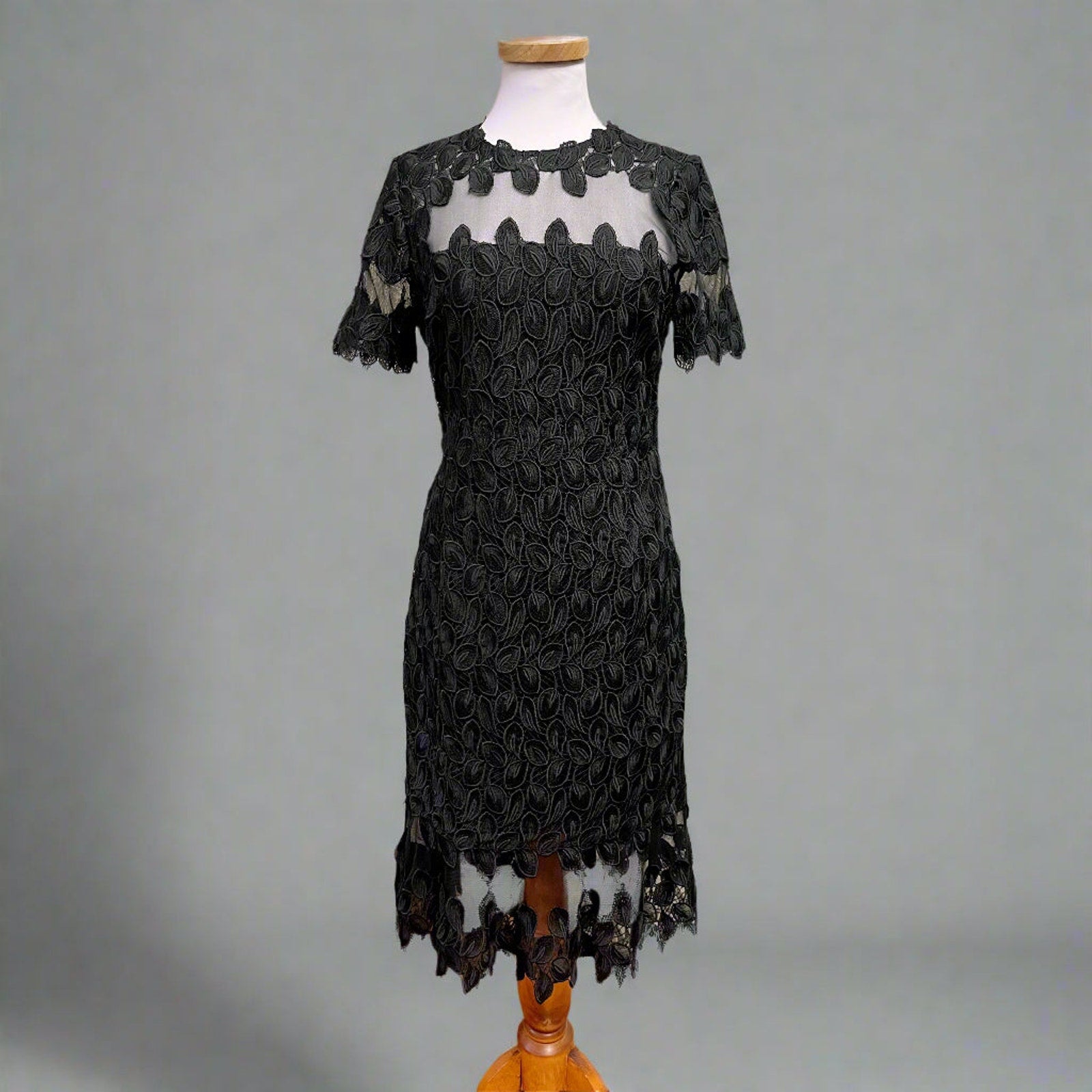 Elie Tahari black guipure lace dress, size 6, NEW WITH TAGS!